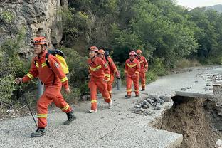 官方：雷霆与中锋奥利维尔-萨尔签下一份双向合同